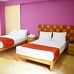 Hostal Colors San Juan